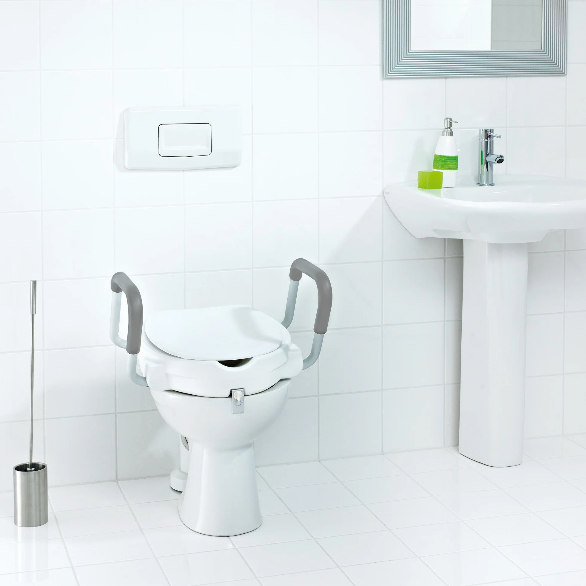 RIDDER Assistent A0072001 podwyższenie deski sedesowej, z uchwytami, ok. 10 cm, białe