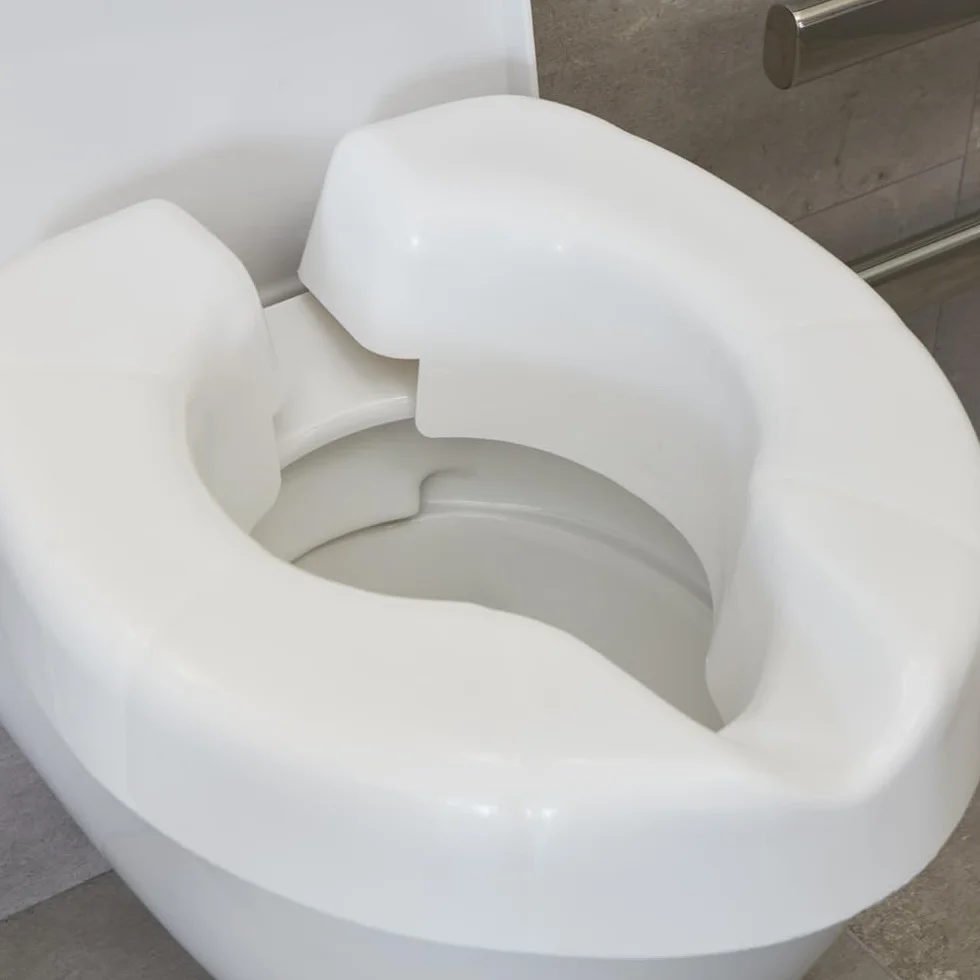 NRS Healthcare F25145 Novelle Clip-On deska sedesowa, biała